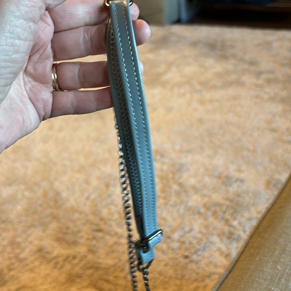 Crossbody bag **NEW** 4.5"x7" Gray - Picture 3 of 10